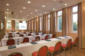 Hotel Patria 페치 외부 사진